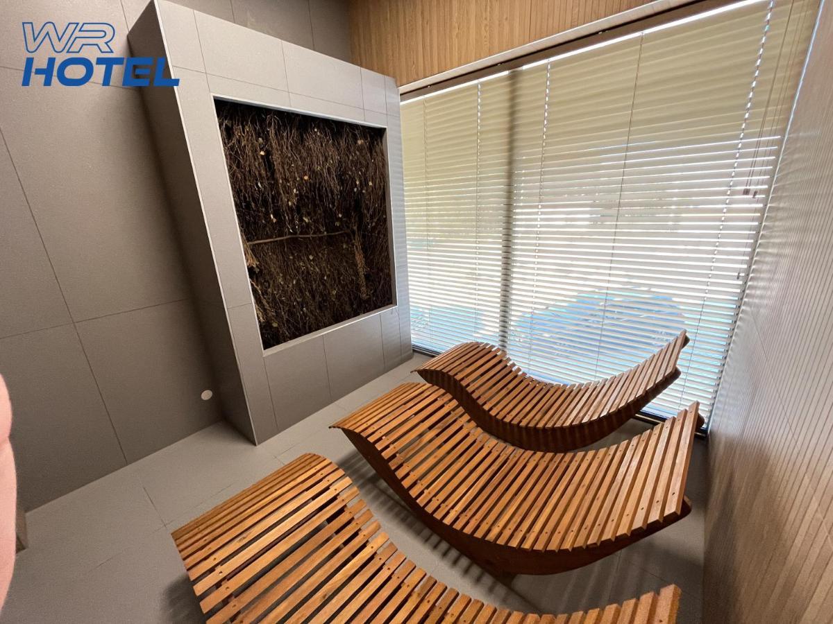 Wr Sport Hotel & Spa - Centrum Sportu I Rozrywki Свільча Екстер'єр фото